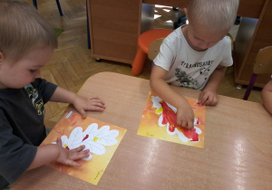 "Jesień zmysłami maluszków"– innowacja pedagogiczna w grupie III