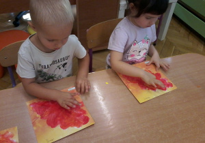 "Jesień zmysłami maluszków"– innowacja pedagogiczna w grupie III