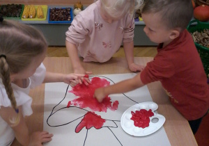 "Jesień zmysłami maluszków"– innowacja pedagogiczna w grupie III