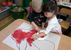 "Jesień zmysłami maluszków"– innowacja pedagogiczna w grupie III