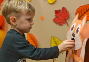 „Z Panią Jesień odkrywamy skarby jesieni”- projekt edukacyjny w grupie II