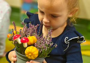 „Z Panią Jesień odkrywamy skarby jesieni”- projekt edukacyjny w grupie II