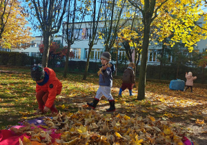 „Z Panią Jesień odkrywamy skarby jesieni”- projekt edukacyjny w grupie II