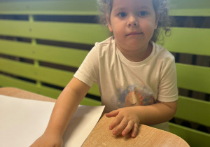 „Z Panią Jesień odkrywamy skarby jesieni”- projekt edukacyjny w grupie II