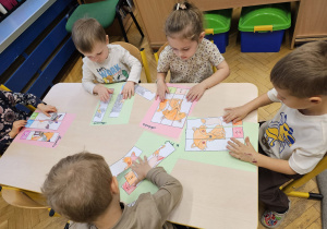"Raz, dwa, trzy- zakodujemy dziś i my"- grupa IV