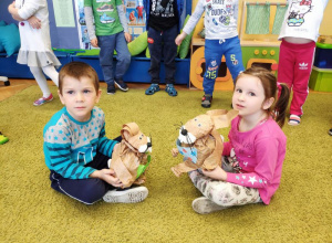 „PAN ZAJĄC I PANI ZAJĄCOWA”, czyli dekoracje wielkanocne w grupie V